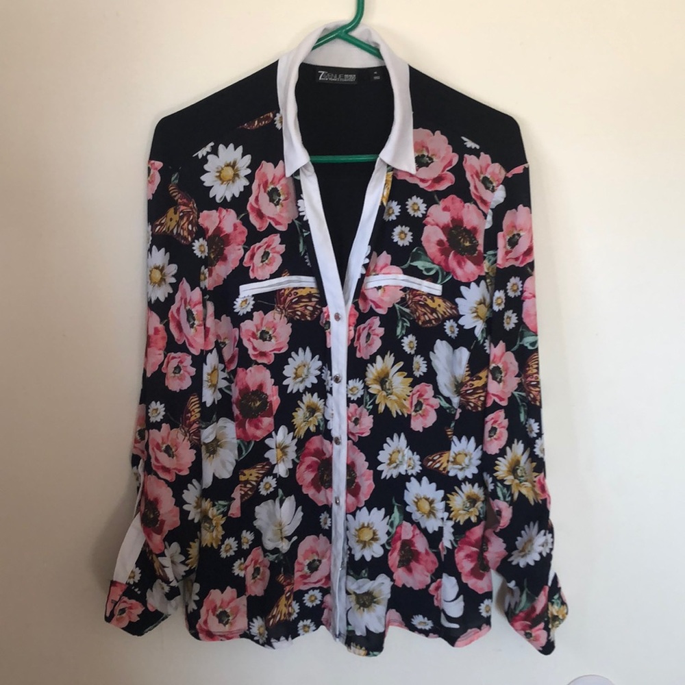 New York & CO button up blouse size xl